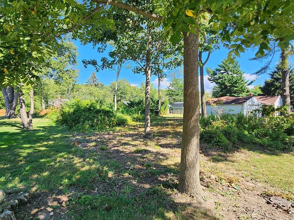 2nd image of 0 Vermilion Rd