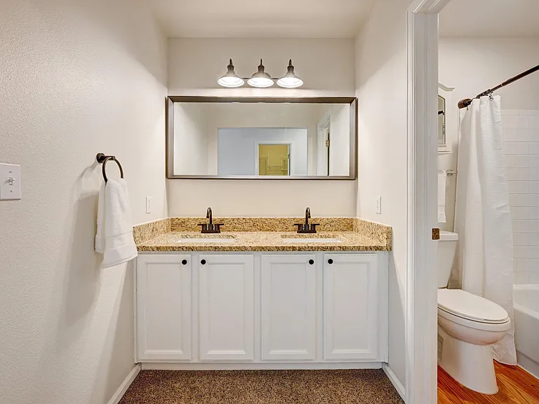 9725 Canberra Ct — Photo 15