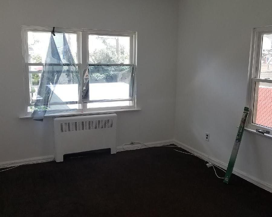 2nd image of 1720 Parkview Ave