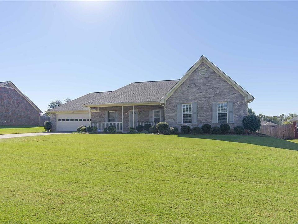 1st image of 226 Badger Dr