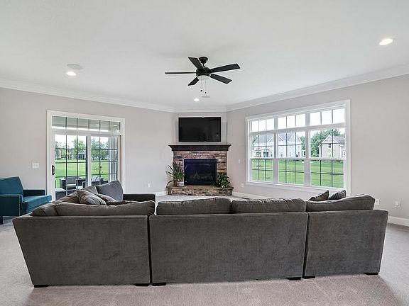 5th image of 6759 Baronet Blvd