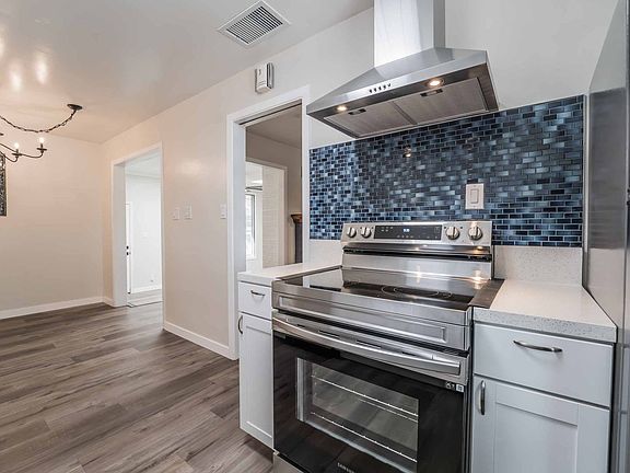 2nd image of 1046 Bonita Ave
