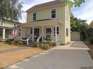 523 S Water St, Silverton, OR 97381