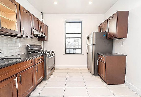 3rd image of 22-5 37th St #3A