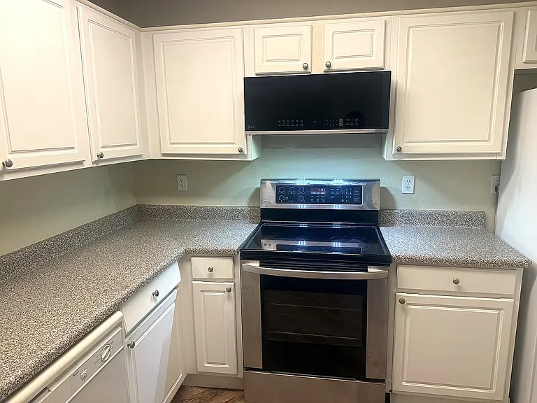 7405 Charmant Dr #1913 — Photo 3