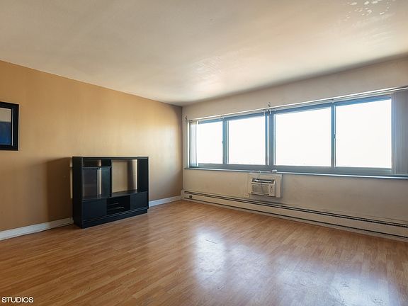 3rd image of 7337 S South Shore Dr APT 1222