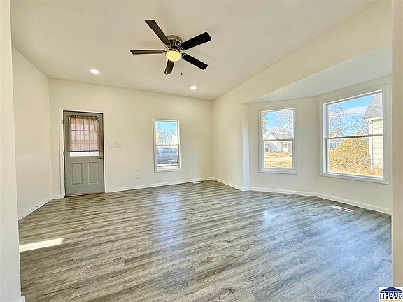 3rd image of 443 S State St