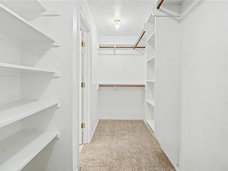 3118 Pleasant Grove Dr — Photo 10