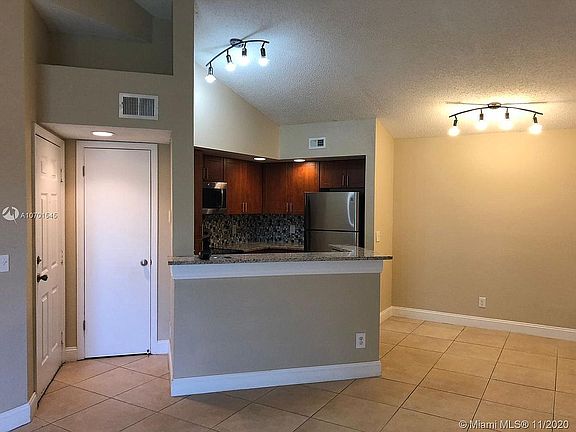 3rd image of 12840 Vista Isles Dr APT 623