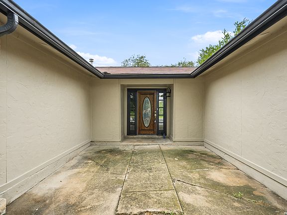 3rd image of 5342 BINZ ENGLEMAN RD