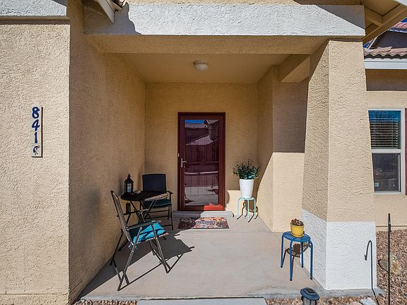 2nd image of 841 Vista Patron