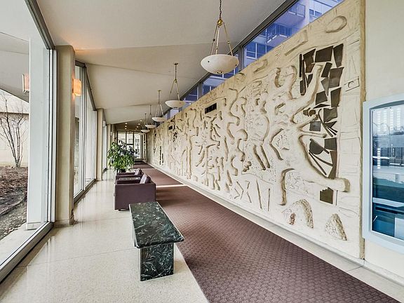 5th image of 3550 N Lake Shore Dr APT 505