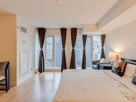 5th image of 200 Victoria St #1317
