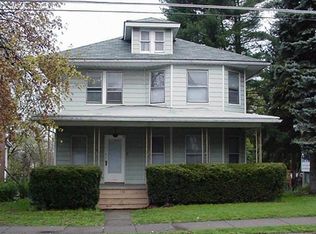 130 Ridgeway St, East Stroudsburg, PA 18301