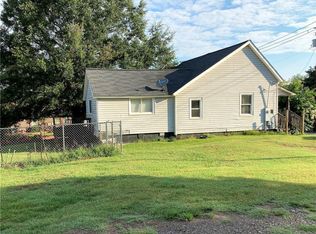 41 Smythe St, Pelzer, SC 29669