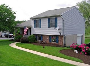 1225 Schwanger Rd, Mount Joy, PA 17552