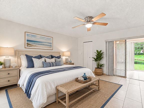 3rd image of 3200 Carambola Circle S