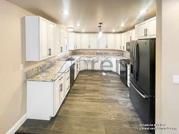 4th image of 3510 Blackwood Rd
