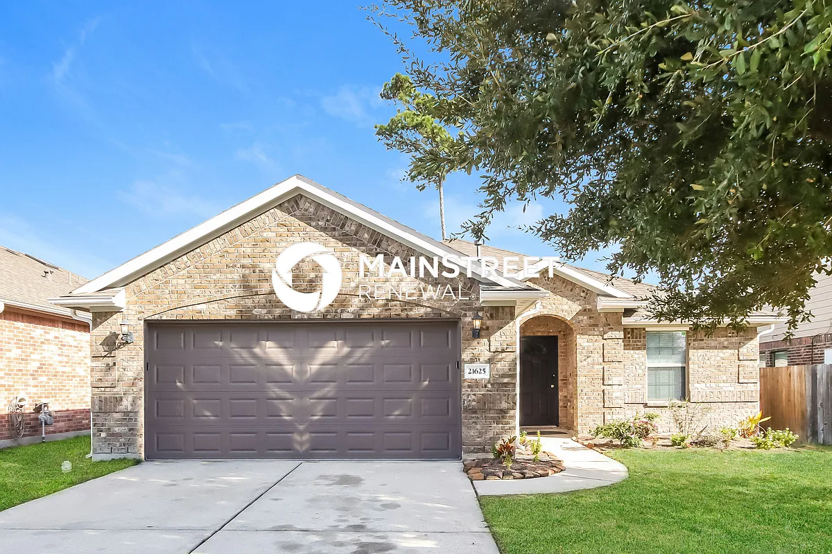 Front View - 21625 Hackamore Ct