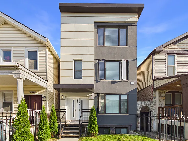 2421 W Lexington St #G — Photo 1