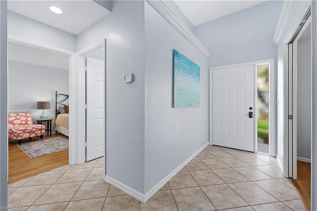 3 bed, 2.0 bath, 1450 sqft, $4,000 — Photo 4