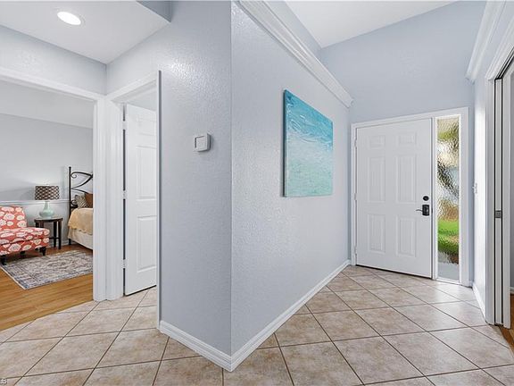 4th image of 5778 Greenwood Cir