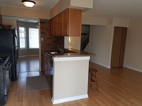 2nd image of 515 Newbury Dr