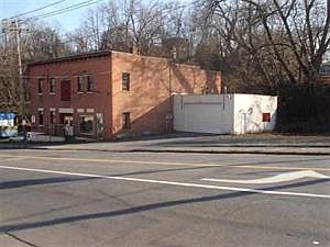 2nd image of 1416 Broadway