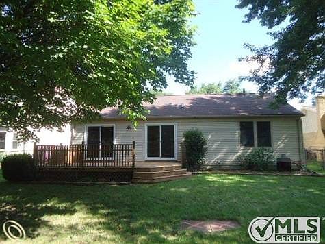 2nd image of 39857 Fox Valley Dr