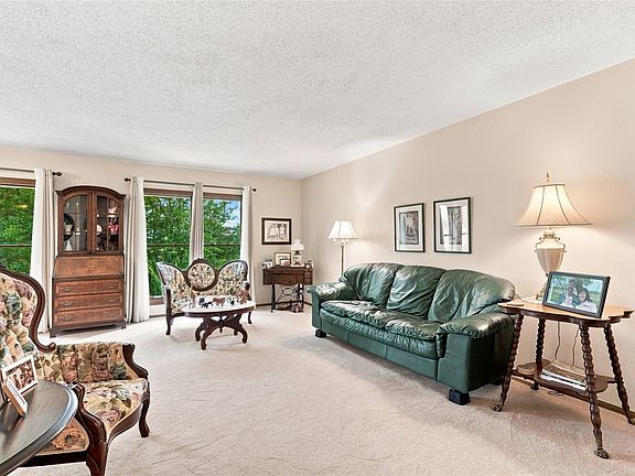 2nd image of 4806 Montclair Dr NW
