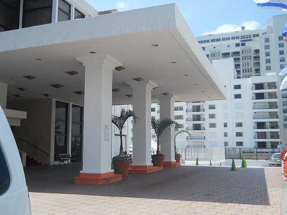 2nd image of 5445 Collins Ave #Townhouse 8