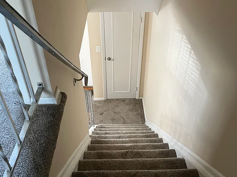 2584 Scioto View Ln — Photo 8