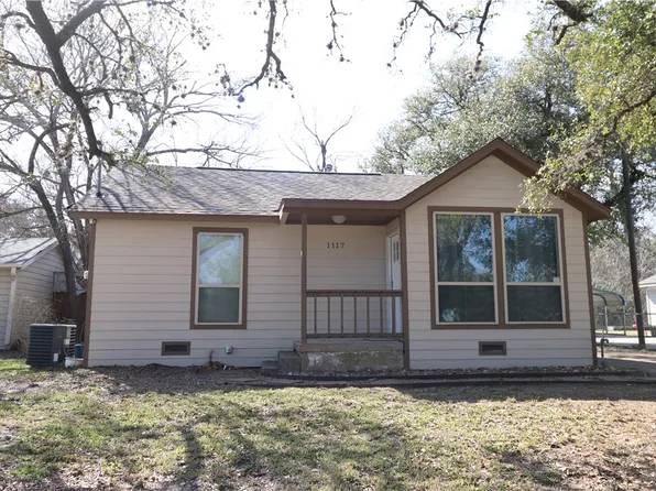 1117 E William J Bryan Pkwy, Bryan, TX 77803