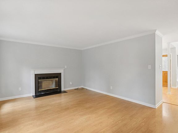 5th image of 5018 Silver Fox Ln