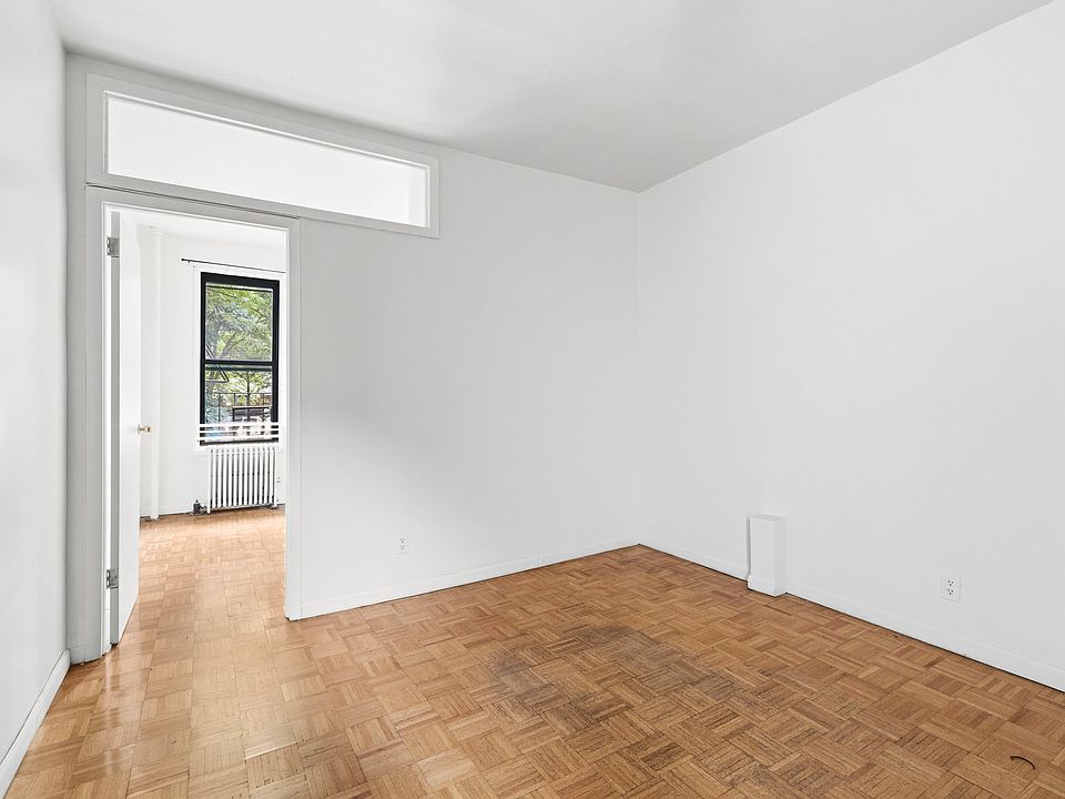2nd image of 46 Allen St APT 1B