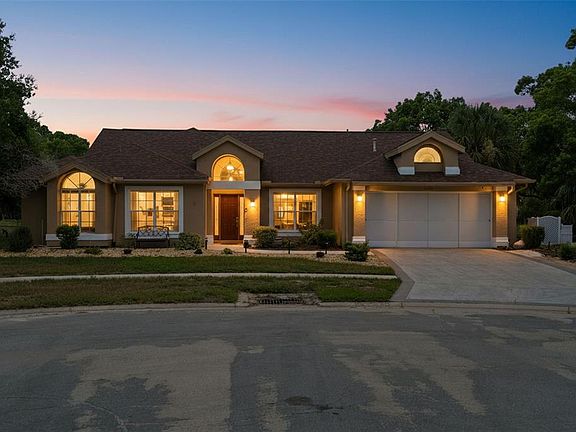 2nd image of 10296 Windsor Ct