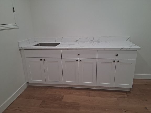 2nd image of 40-42 Leafwood Cir #42B