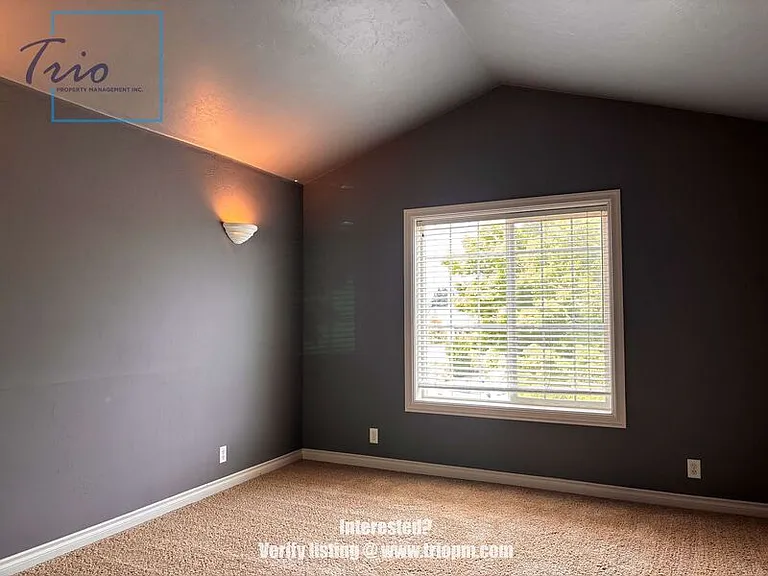 3365 Gilham Rd — Photo 8