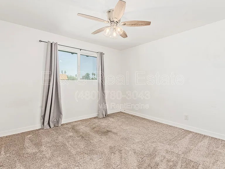 1809 E Concorda Dr — Photo 17