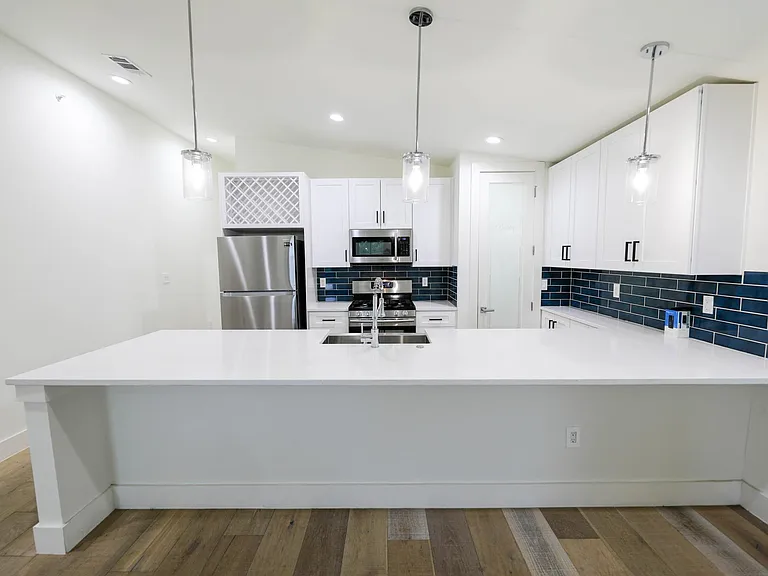 308 Moore Blvd — Photo 5