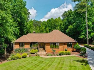 1385 Northcliff Trce, Roswell, GA 30076