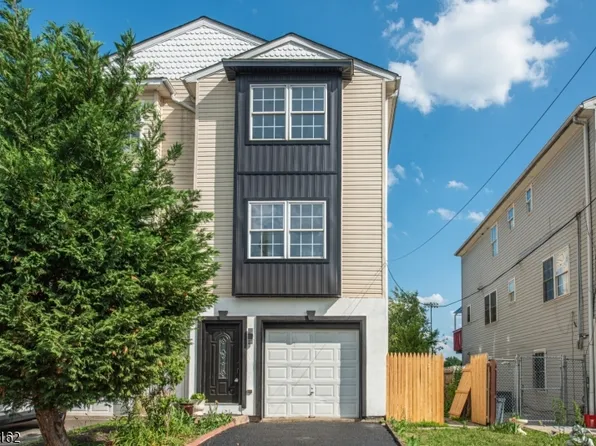 42B Roosevelt St, New Brunswick City, NJ 08901