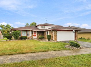 714 E 194th St, Glenwood, IL 60425