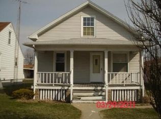 452 Theodore St, Crest Hill, IL 60403