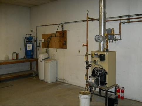 2nd image of 3081 Larkspur Ct