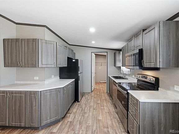 5th image of 1790 Eisenhower Way