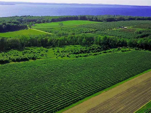 Swaney Rd, Traverse City, MI 49686