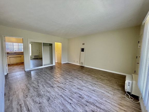 4th image of 211 N Isabel St APT 17