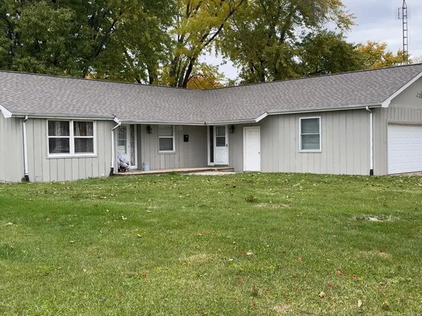 201 S Halwood St #203, Cortland, IL 60112