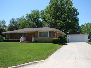 611 S Locust St, Mount Pleasant, IA 52641